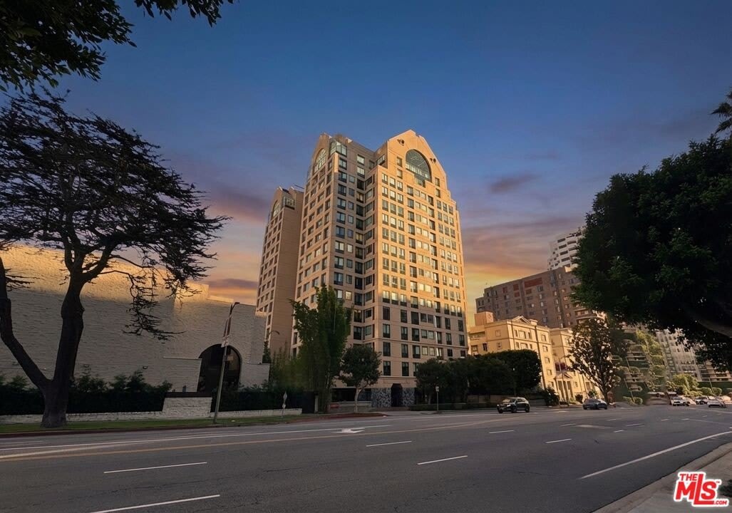 10520 Wilshire Blvd unit: 801
