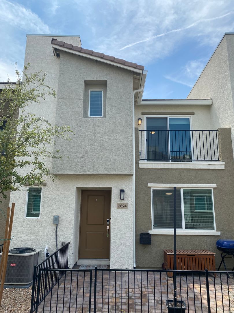 2624 BLAZING BLUE AVE