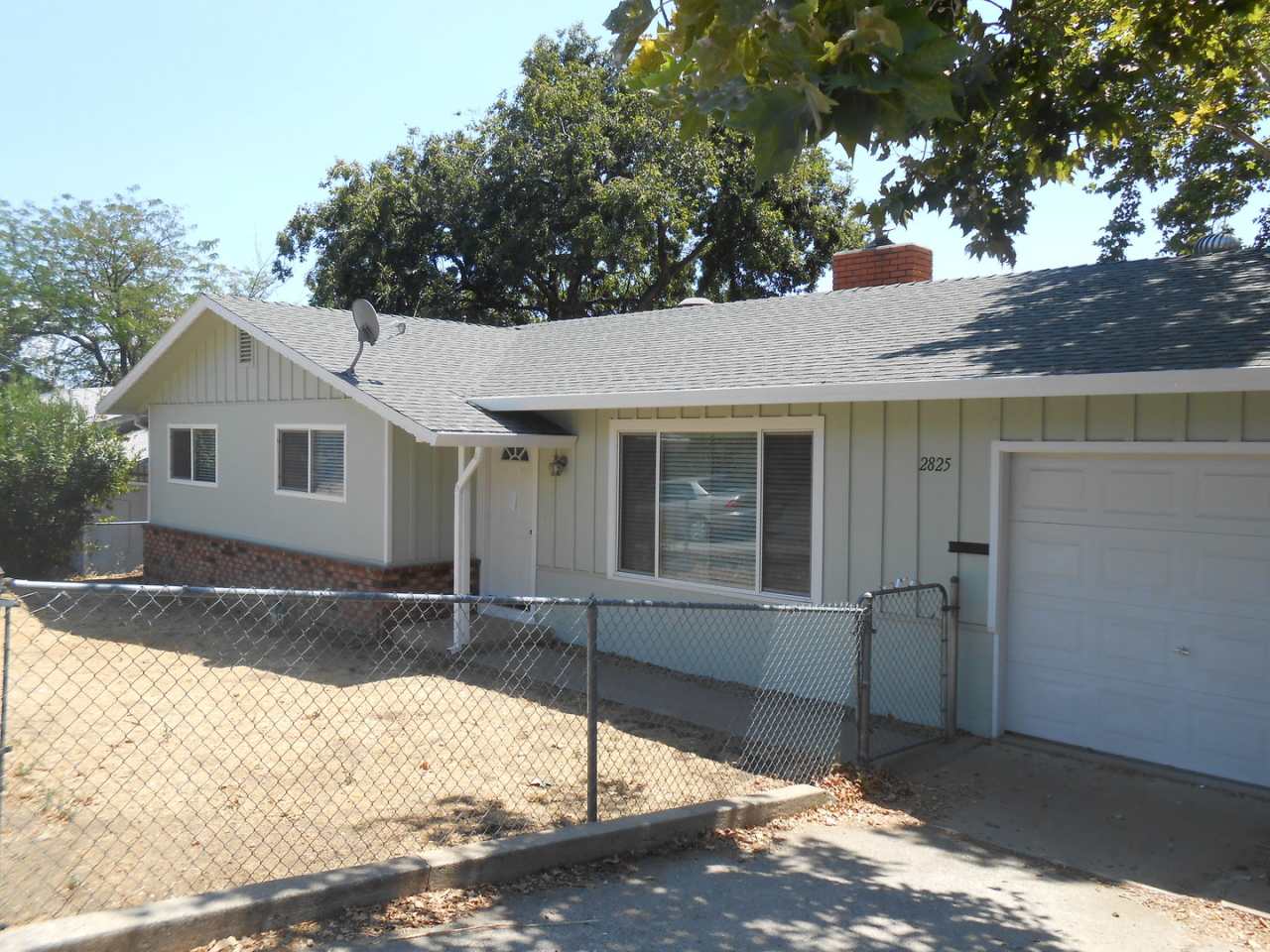 3 Bedroom Home On Placer, Parking Pad Behind The House