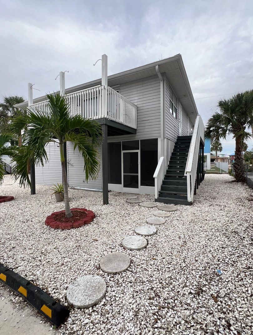 128 EUCALYPTUS CT Unit B