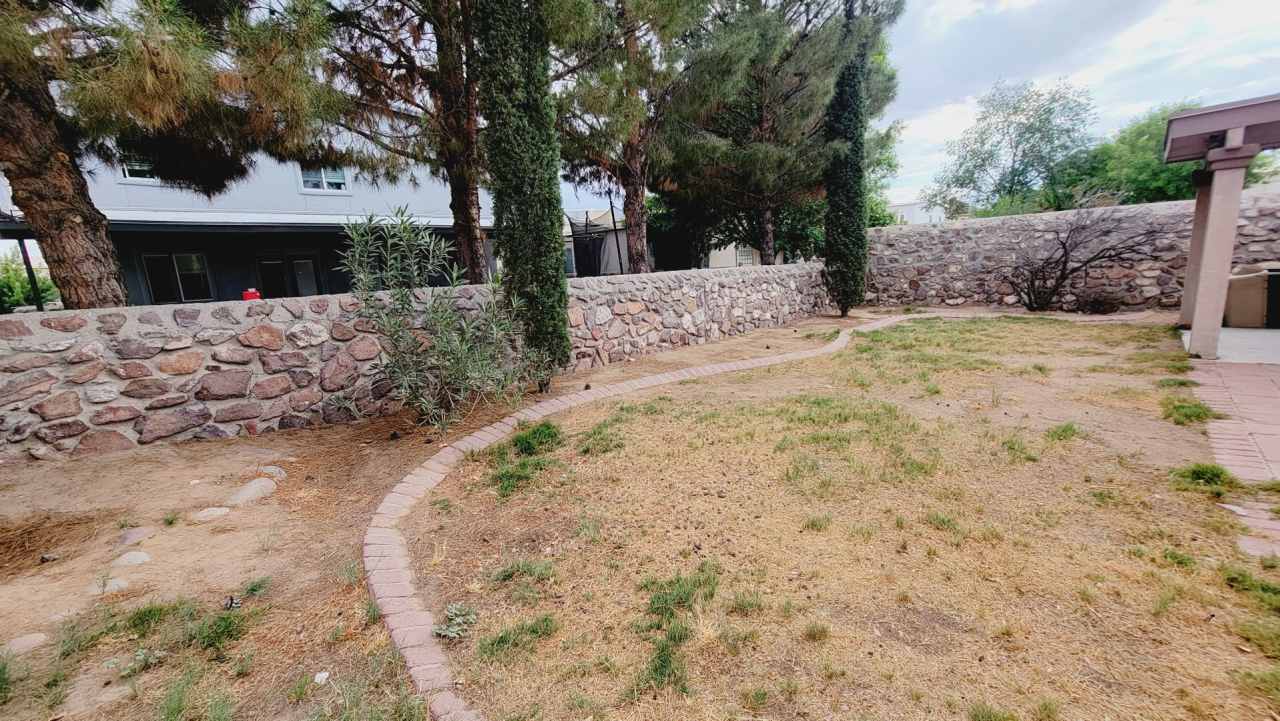 Charming 4 bedroom, 3 bath home in West Side El Paso!