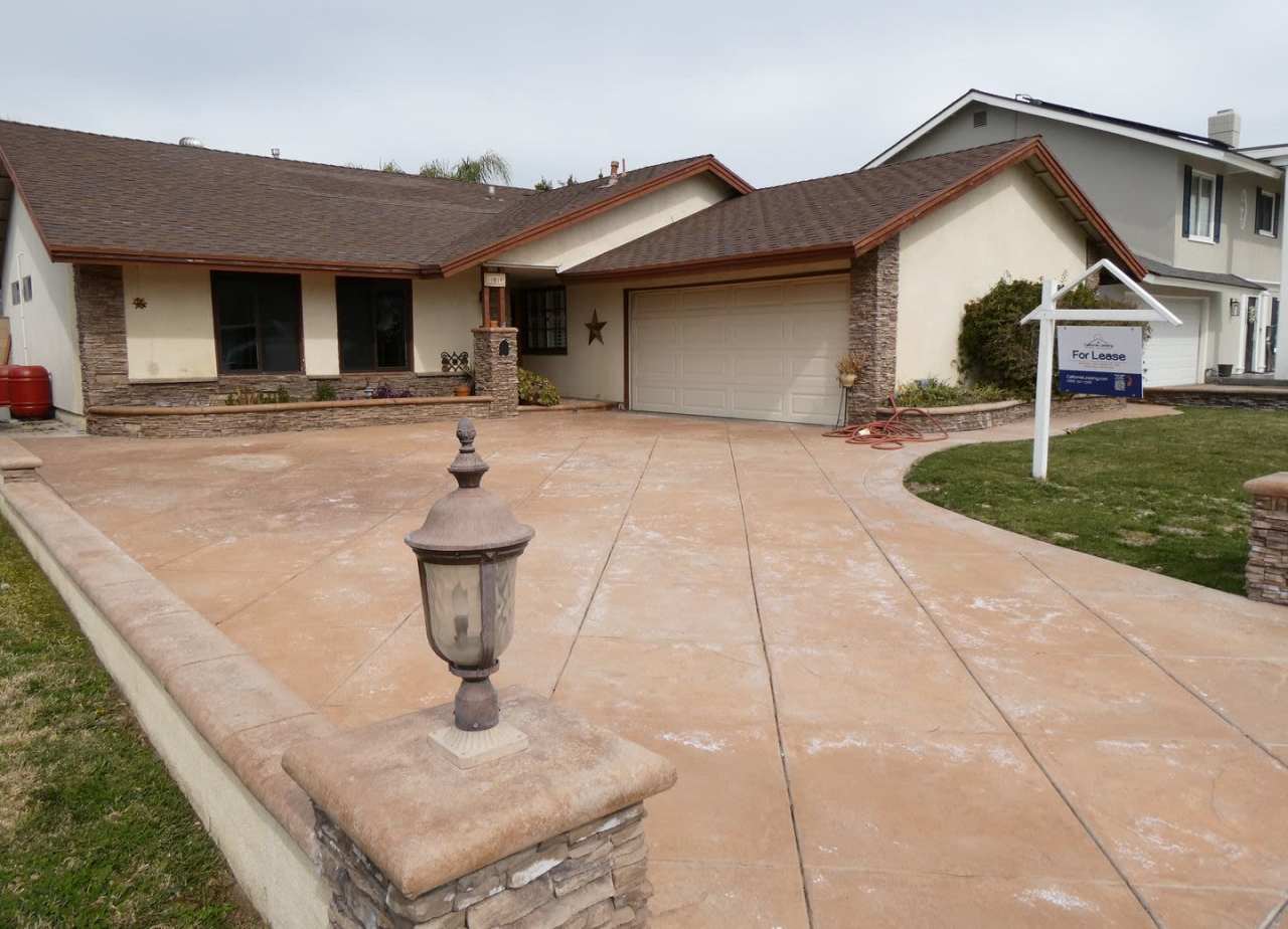 COMING SOON! Single Story Pool House for Rent in Canyon Country!