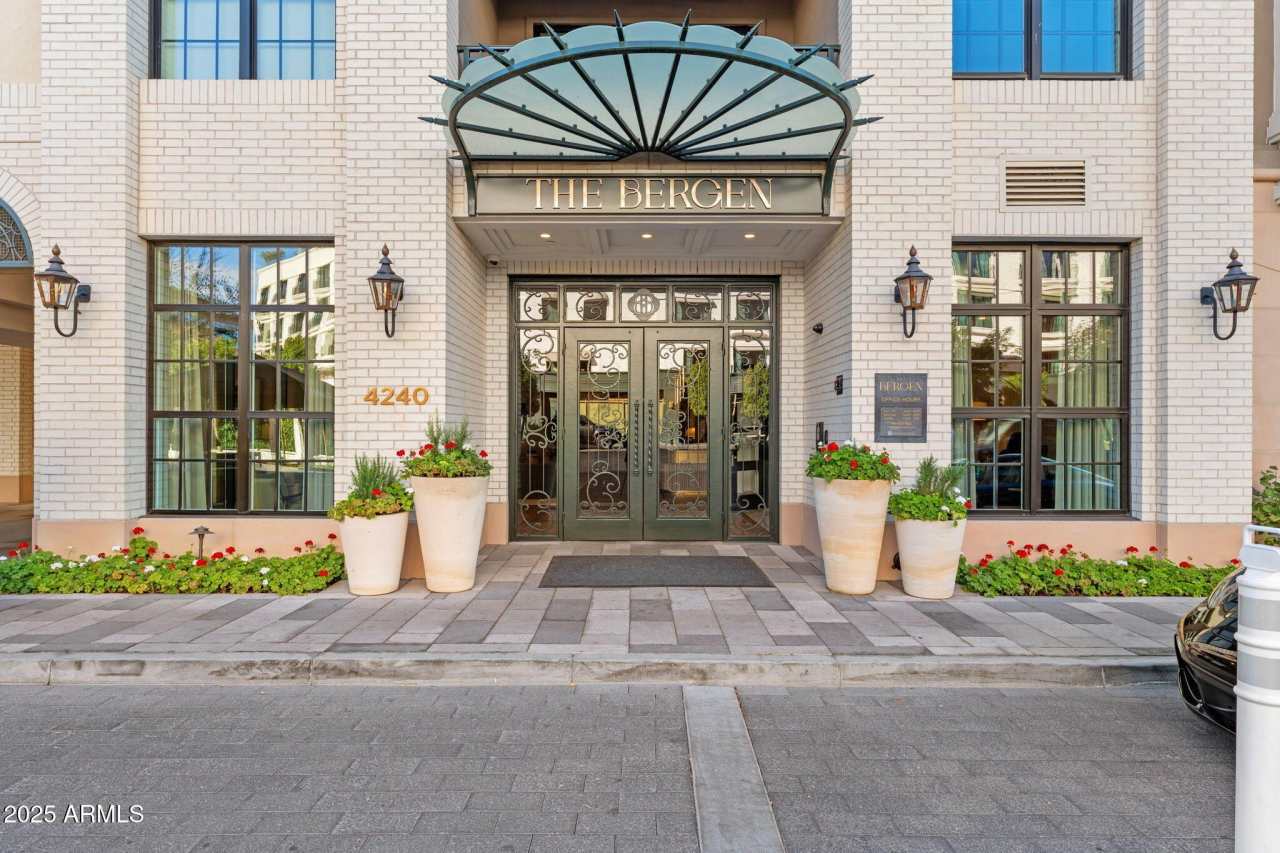 4240 E CAMELBACK Road unit: 508