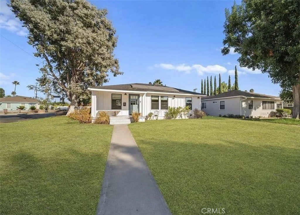 7754 Oak Park Avenue