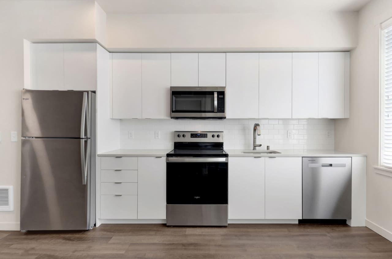 Luxurious Studios with Rooftop Deck and Secured Entry!