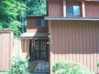 3/3 Townhouse in Rockwood Villas – Great Location Near Bus Stop to UF!