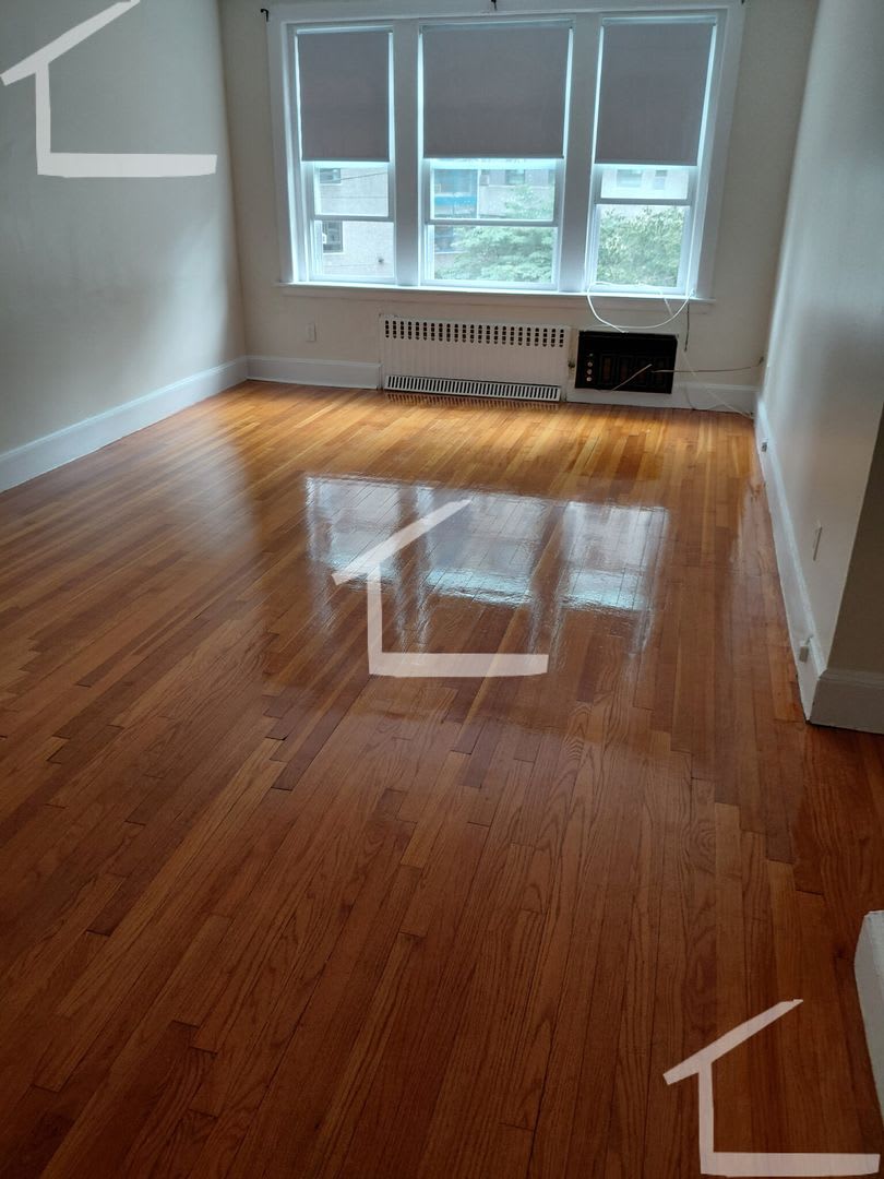 Great 2 bed 2 bathroom apartment available Now