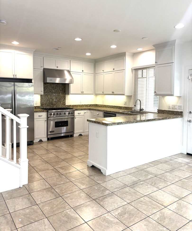 Pet Friendly 4 Bedroom 3.5 Bath Delightful Home ~Available Now in FREMONT~