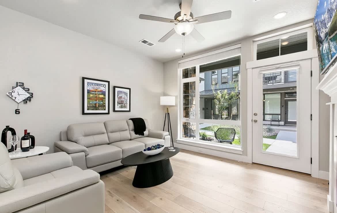 856 Birdwhistle Ln Unit 2