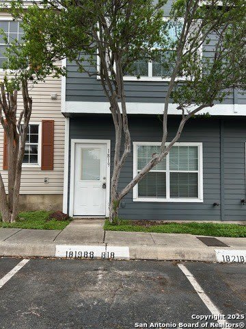 1819 Budding Blvd