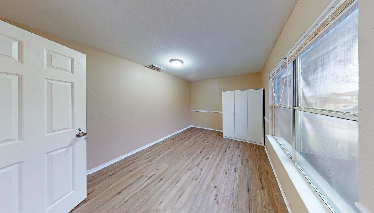 4208 Creekway StreetBEDROOM 1B - 688264https://livehomeroom.com/5850