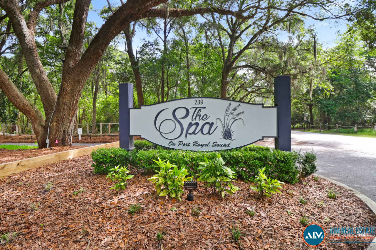 Move-In Ready 2 Bedroom Condo – Steps from Port Royal Sound - Available Now!