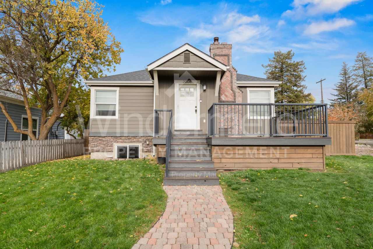 Bright, Charming Home with Modern Features and Exceptional Indoor–Outdoor Space Kendall Yards