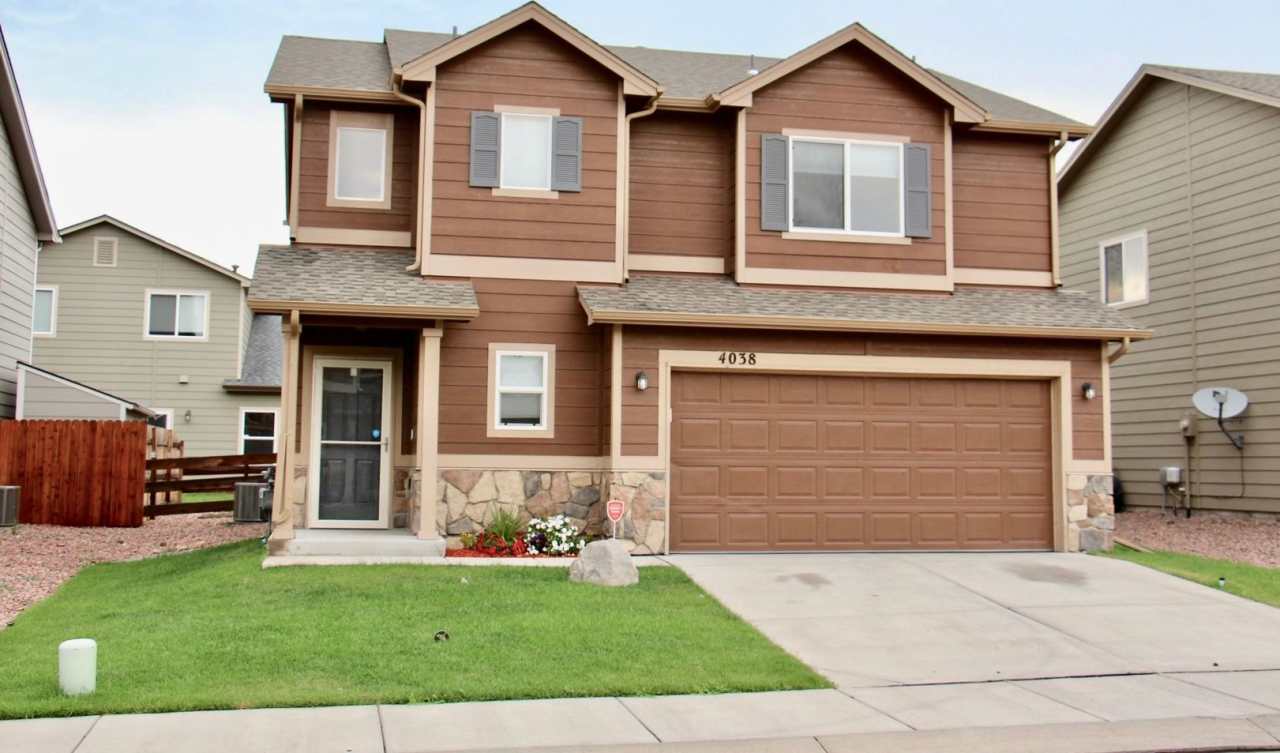 Well Cared For 3 bed/2.5 Bath Home in Security - Widefield
