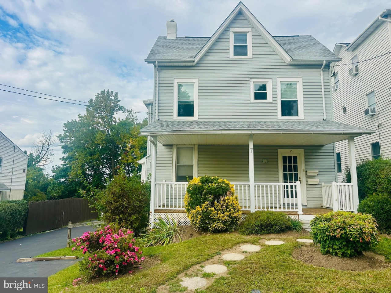 7 OVERLOOK Avenue unit: B