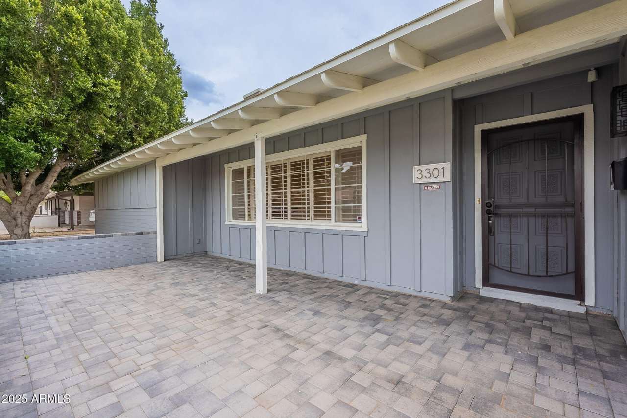 3301 E MONTECITO Avenue