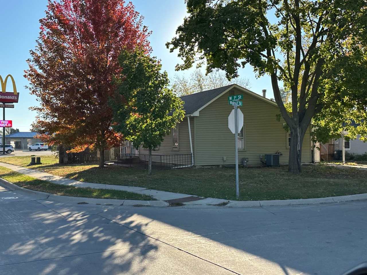 Centrally located 2 bedroom Cedar Falls Home