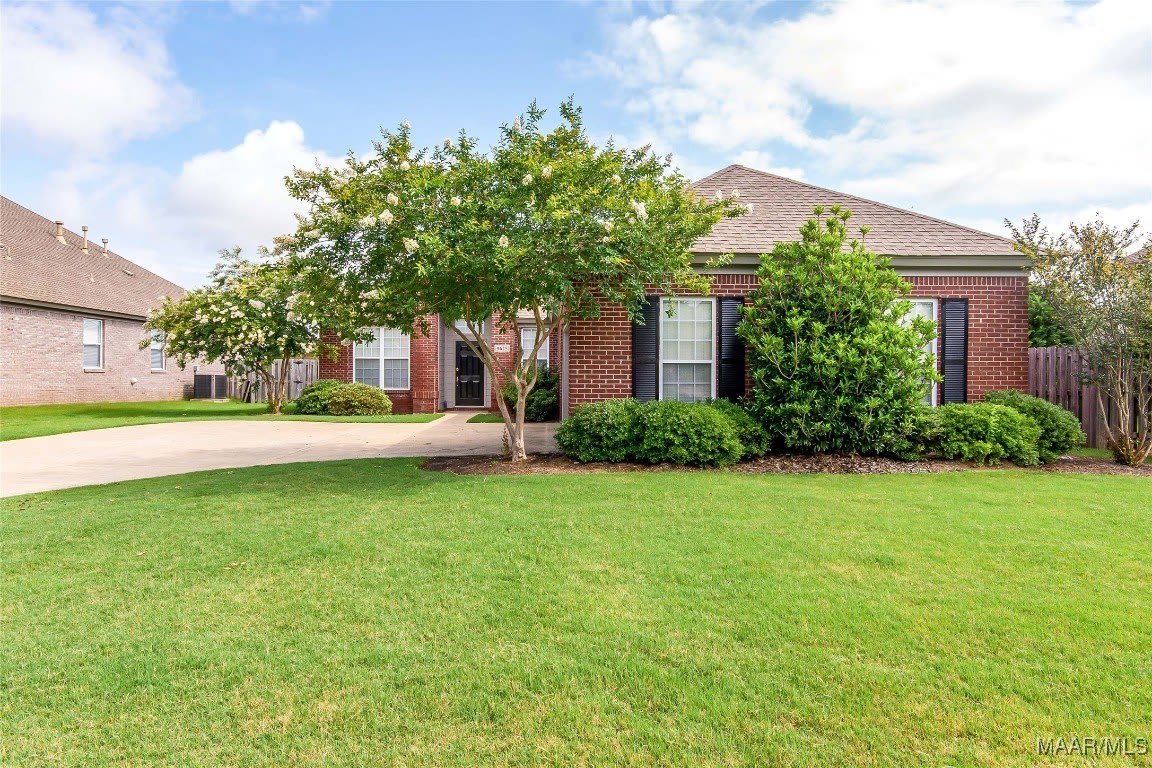 9625 HELMSLEY Circle