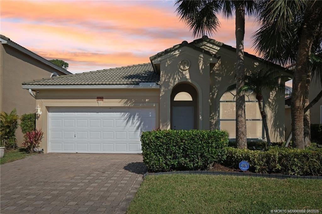 3796 NW Deer Oak Drive
