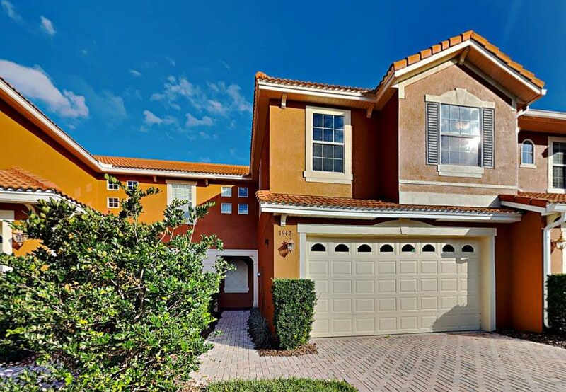 1942 Michael Tiago Cir