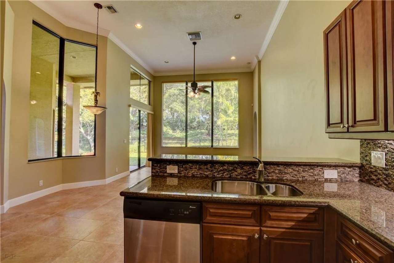 10295 Trianon Place, Wellington, FL 33449