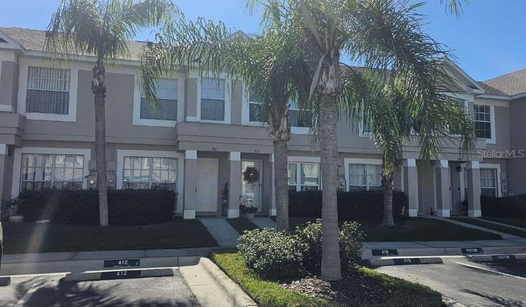 412 KENSINGTON LAKE CIRCLE