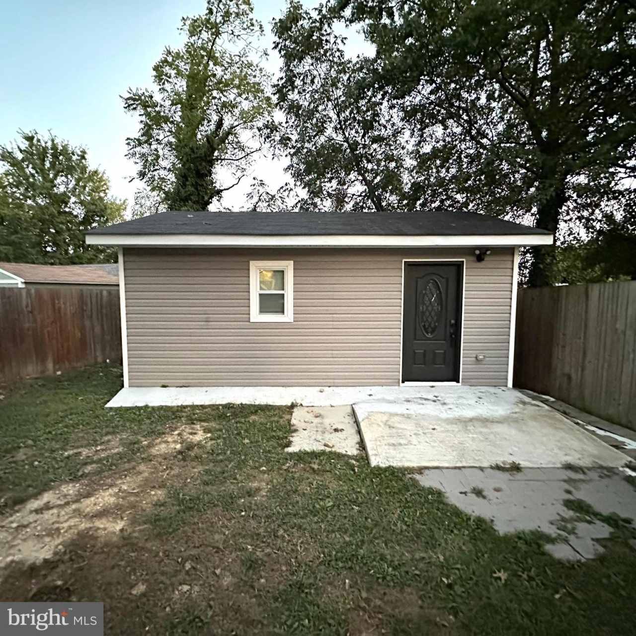 2007 HANNON Street unit: C