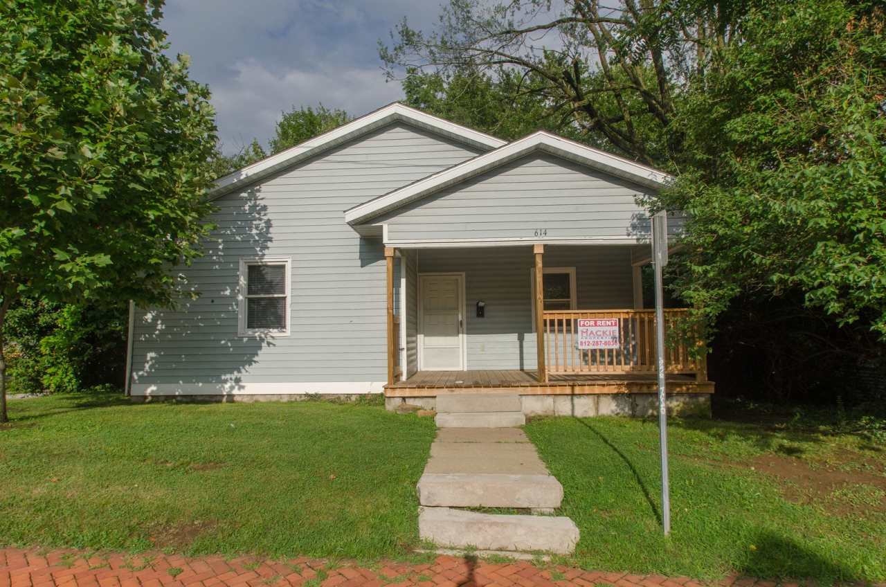 4 bedroom, 1 bath home: Available July 2026!