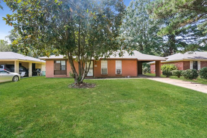 125 James Garfield Circle