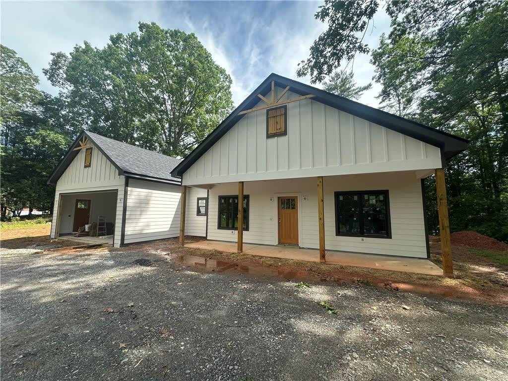 2263 Highway 19 North
