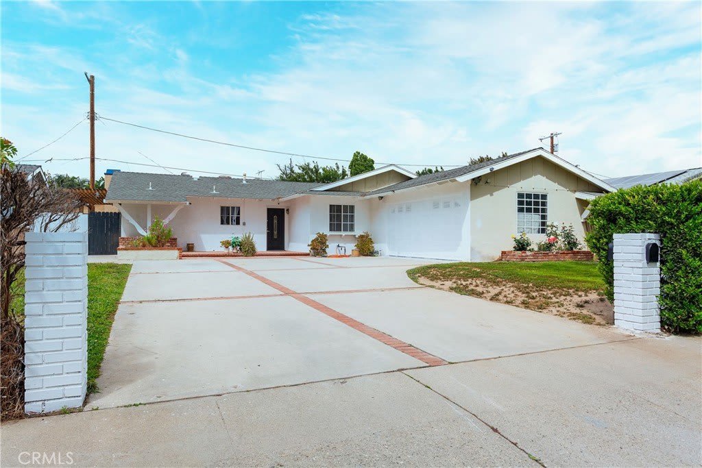 7729 Sedan Avenue