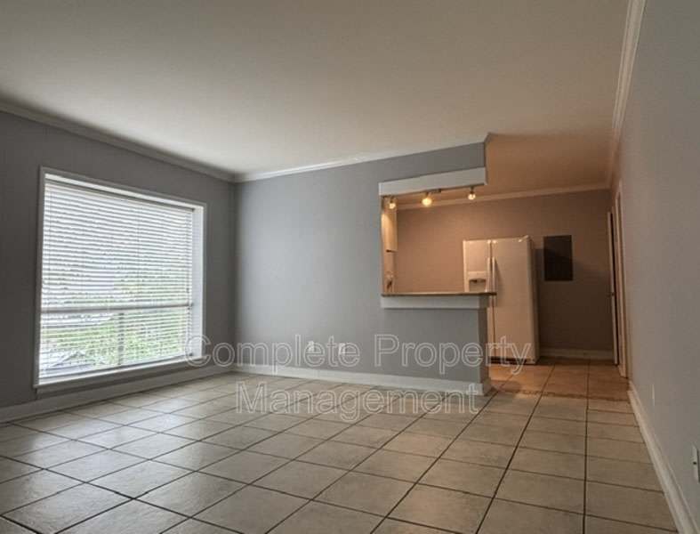 55 Hanover Circle - 206