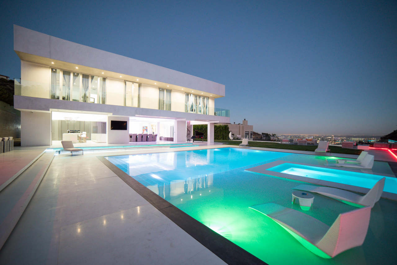 1965 Mount Olympus Dr