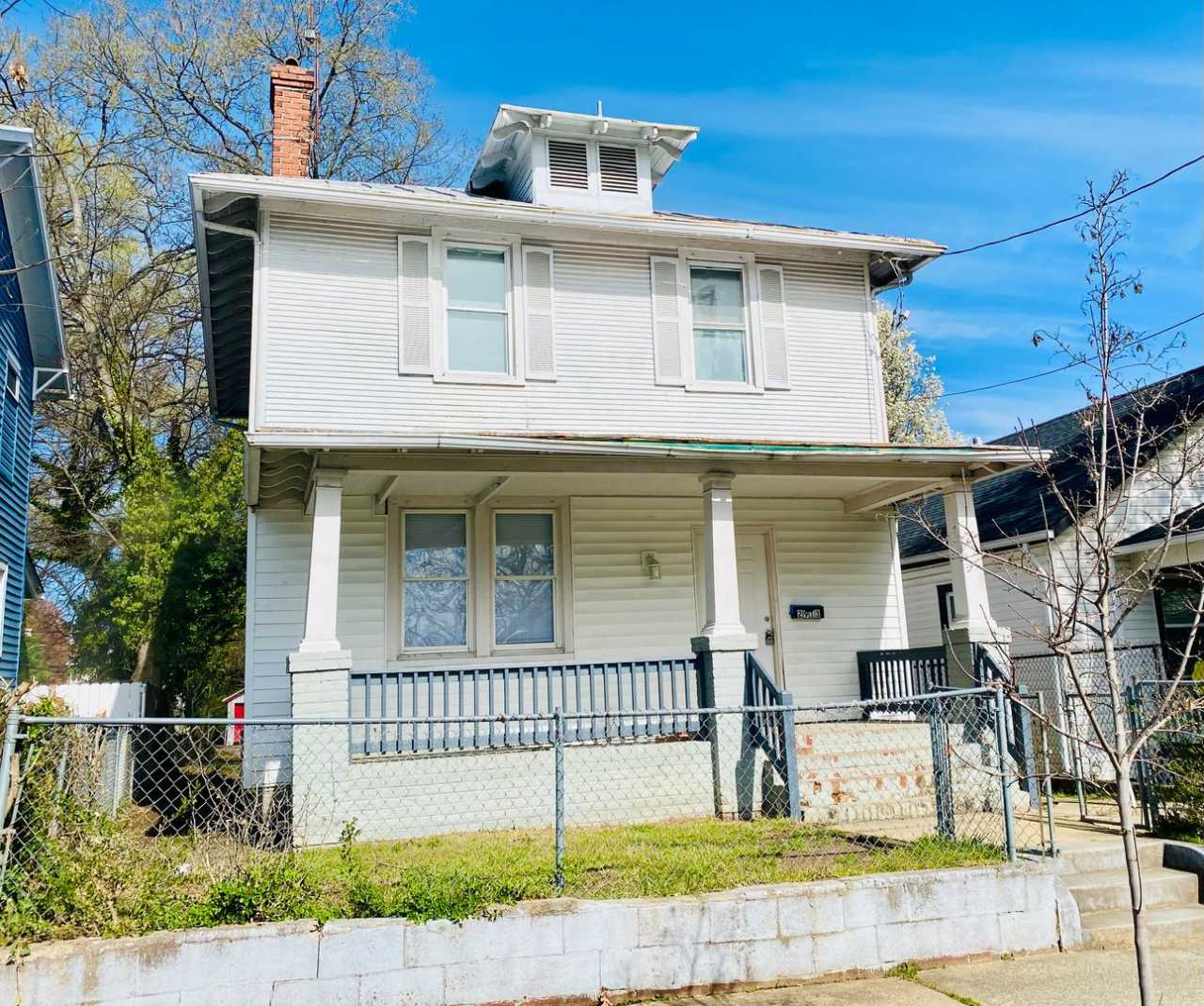 Charming 3bdrm/1.5bth Home Conveniently Located in Richmond's Southside!!