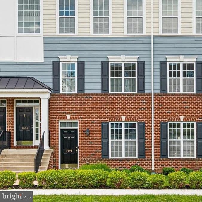 1092 WORTH Lane unit: Bl12