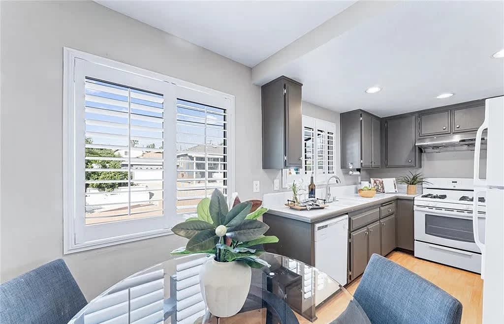 917 W Imperial Hwy # 57