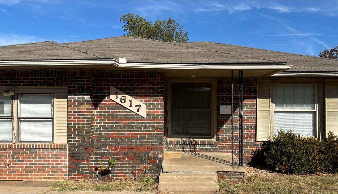 3 bedroom 1 bath - The Village