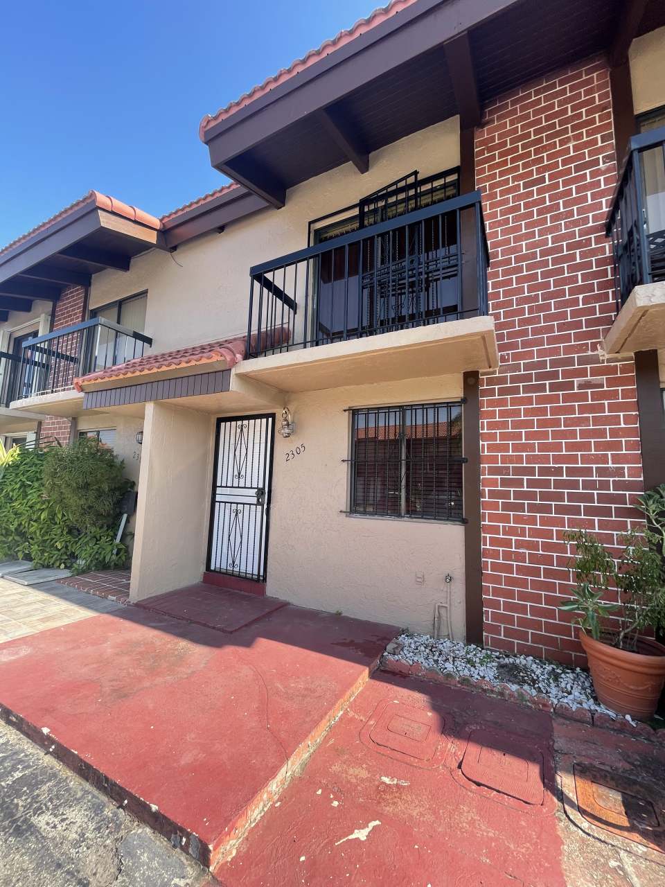 1811 Southwest 107th Avenue