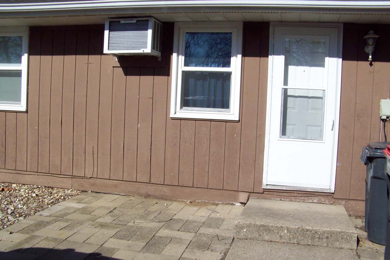 208 North Parkway Drive