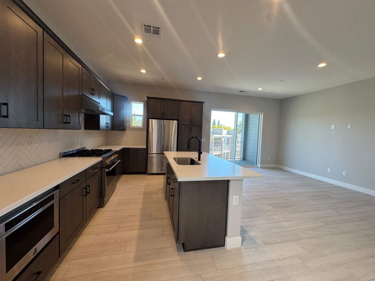 50% Off Your First Full Month of Rent at 1521 Golf Club Drive