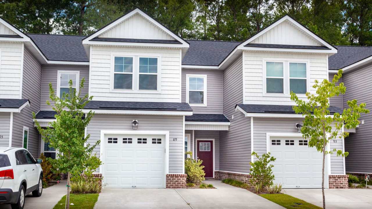 3 Bedroom 2.5 Bathroom Townhome - The Commons - Richmond Hill