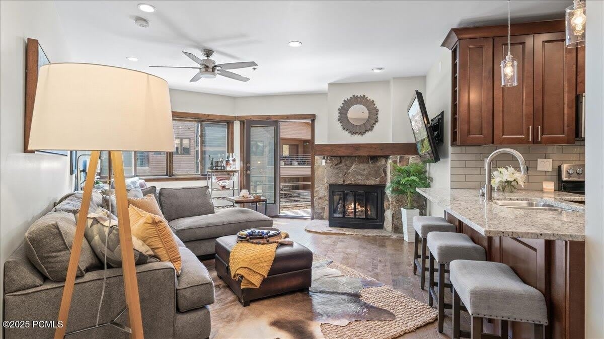 2700 Deer Valley Drive unit: B204