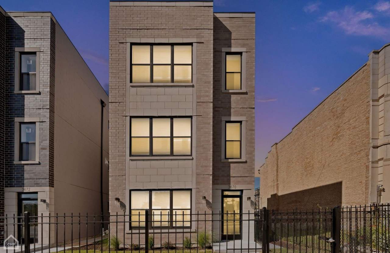 3670 S Indiana Avenue