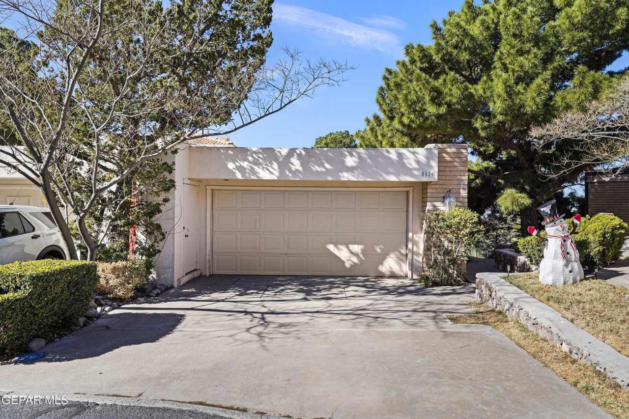 5856 MIRA SERENA DR
