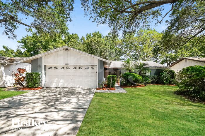 7283 57th Avenue North