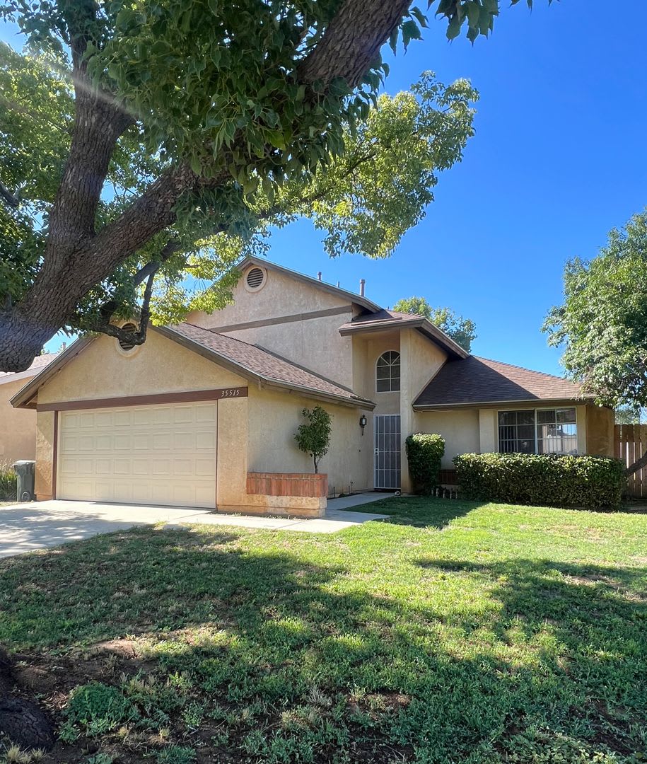 Spacious 4 Bedroom, 3 Bathroom, 2 Story House