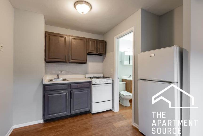 4537 North Dover St.