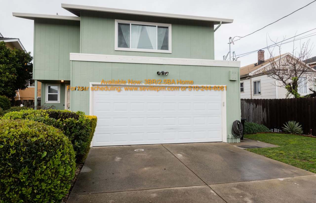 MOVE-IN READY 3BR/2.5BA home!