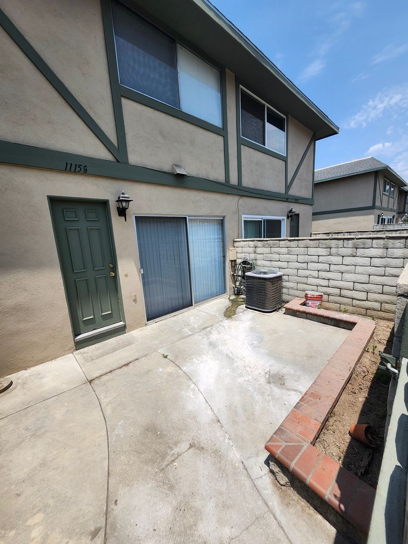 Two-Story condo in Ontario