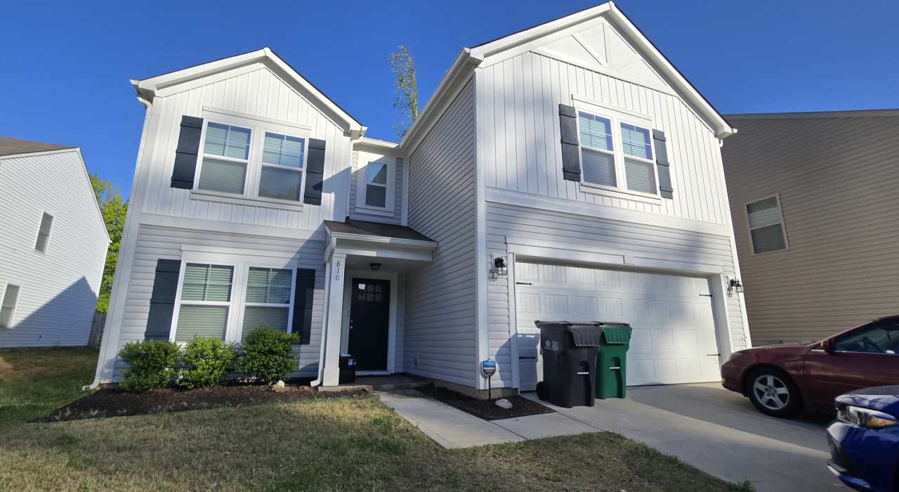 810 Anglin Forest Way